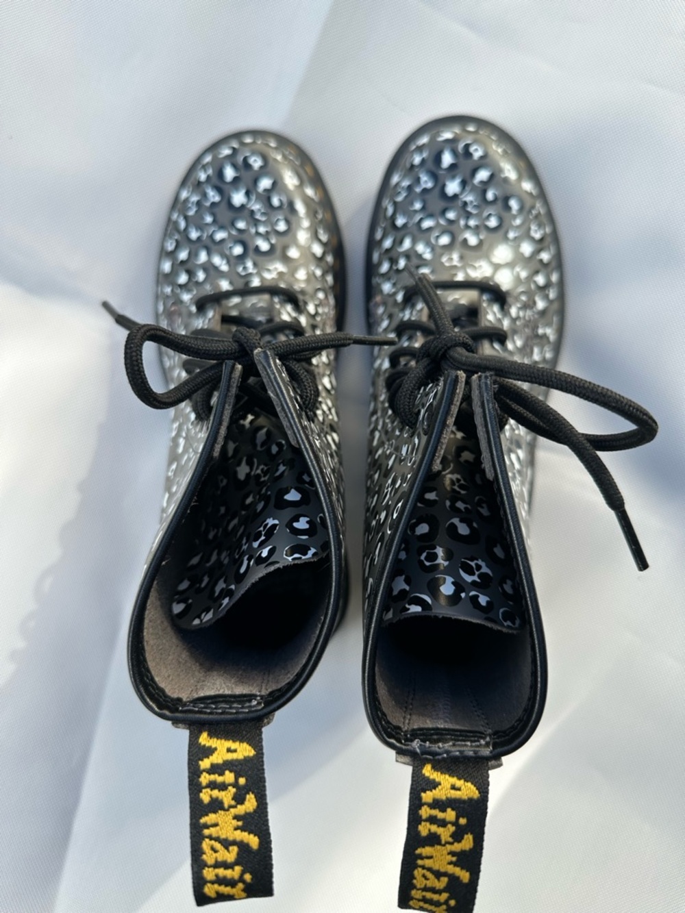 Dr. Martens Black & White Gunmetal 1460 loud leopard leather lace up boot women - Picture 12 of 14